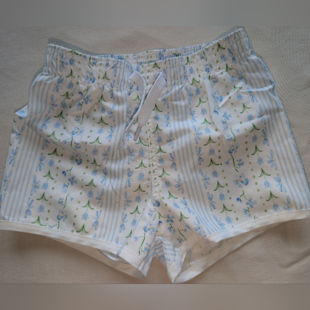 Edgehill Collection Blue and White Swim Trunks with Timeless Appeal